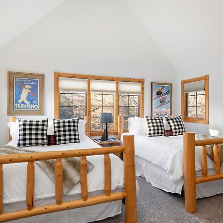 The Lodge, 'North Woods' Style, Boutique Galena Getaway! Esterno foto
